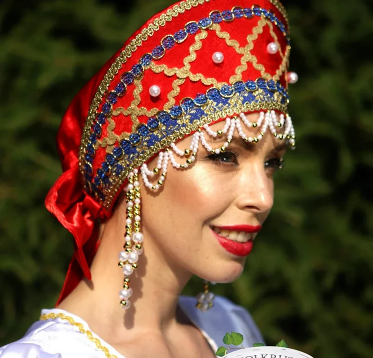 Сороки, коруны, украсы - старинные головные уборы из собрания ГИМ - Ostorozhno Media