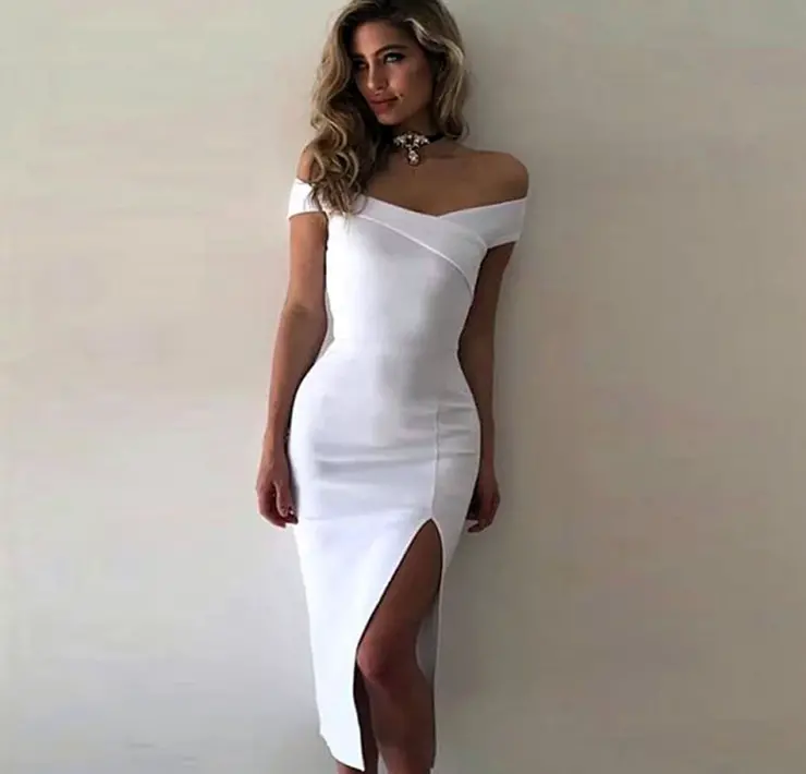Белое облегающее платье