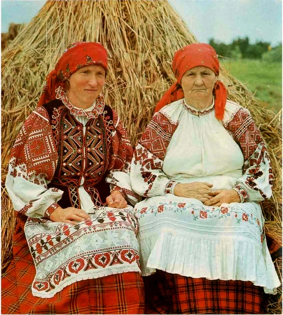 Белорусский традиционный костюм ССР