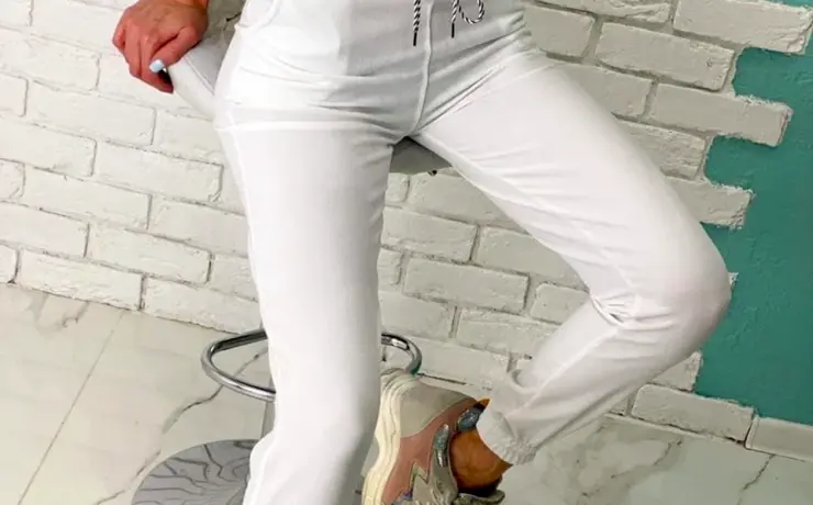 Белые спортивные штаны женские