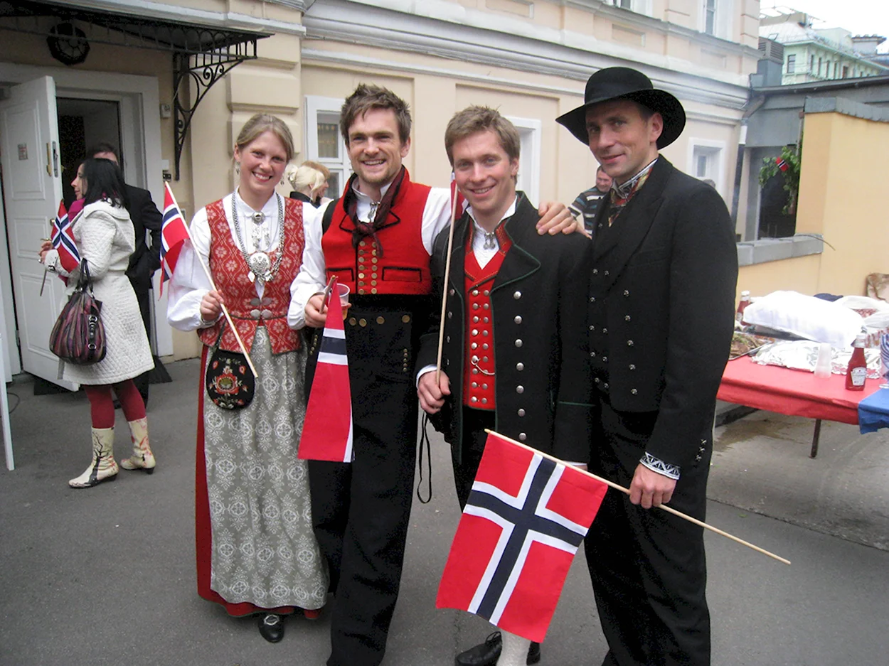 Бюнад костюм норвежский национальный мужской