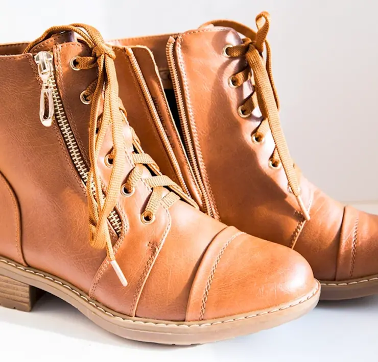 Ботинки Clovis женские демисезонные коричневые Челси