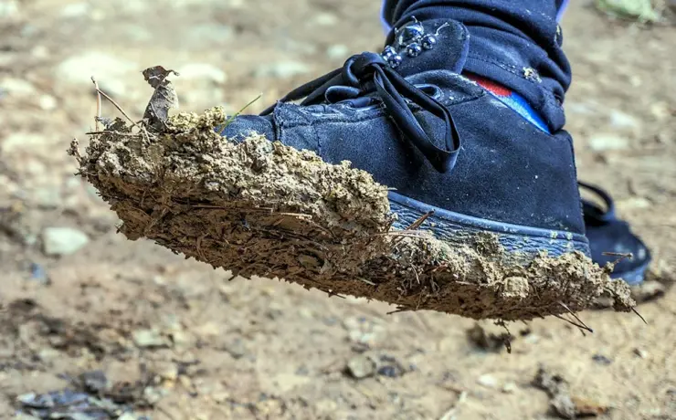 Ботинки в грязи