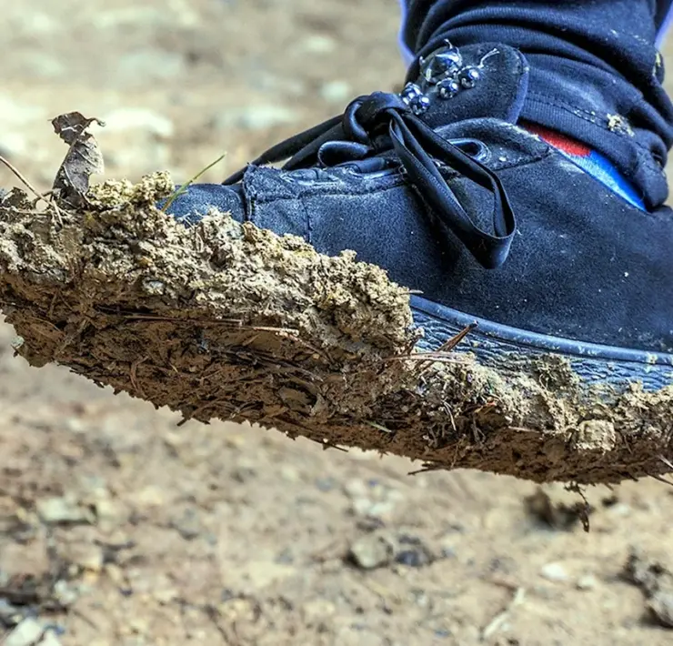 Ботинки в грязи