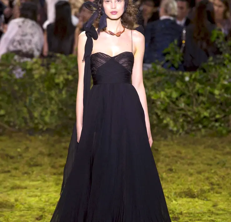 Чёрное платье от Кристиан диор Haute Couture