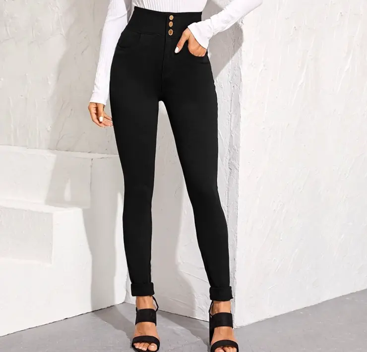Чёрные джинсы с высокой талией