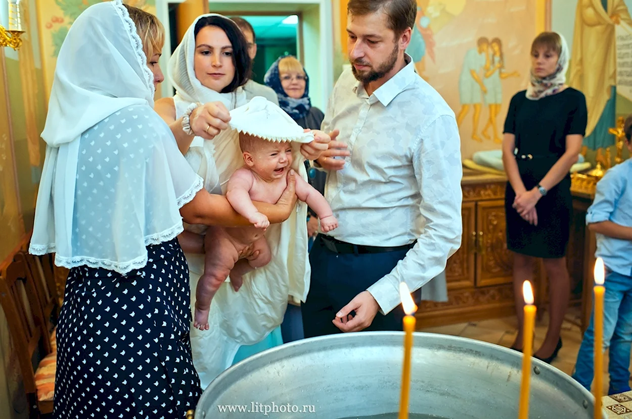 В церковь стать крестной. Платье для мамы на крещение ребенка. Одежда на крещение для крестной. Платье на крещение для крестной. Платье на крещение для мамы.