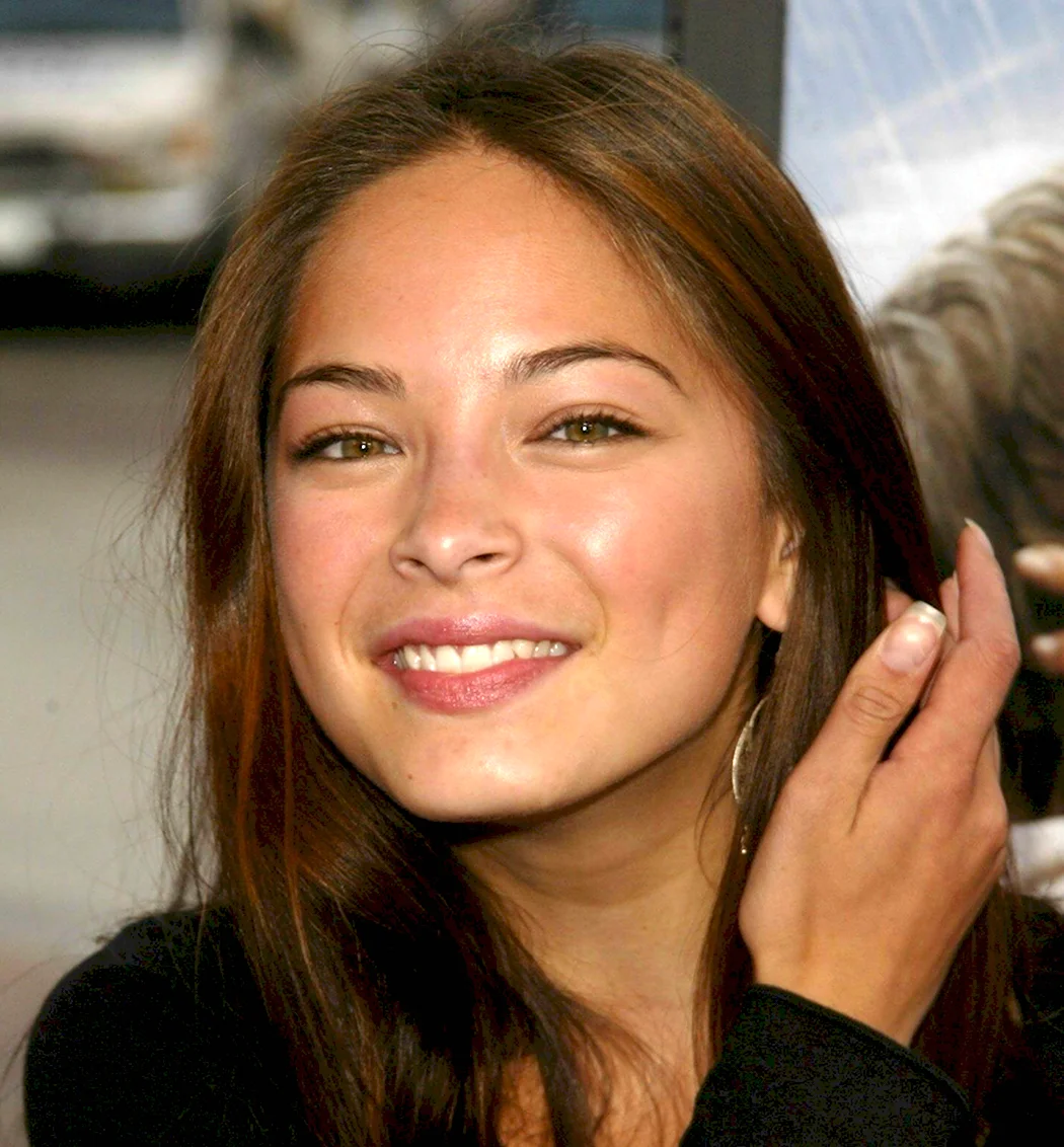 Кристин Кройк (Kristin Kreuk) фото | ThePlace - фотографии знаменитостей