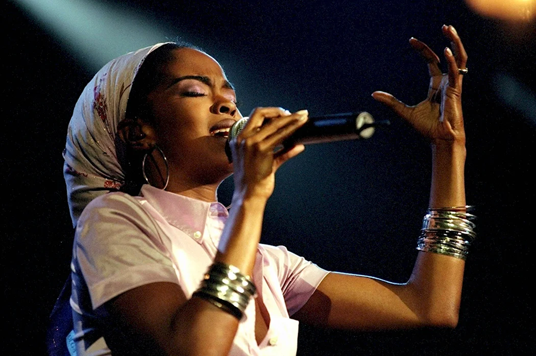 Лорин хилл the miseducation of lauryn. Lauryn Hill. Лорин Хилл Грэмми. Lauryn_Hill фулл. Lauryn Hill молодая.