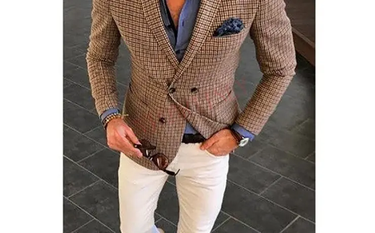 Мужской лук с коричневым пиджаком