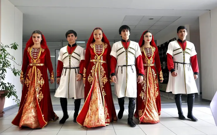Национальный наряд турок месхетинцев