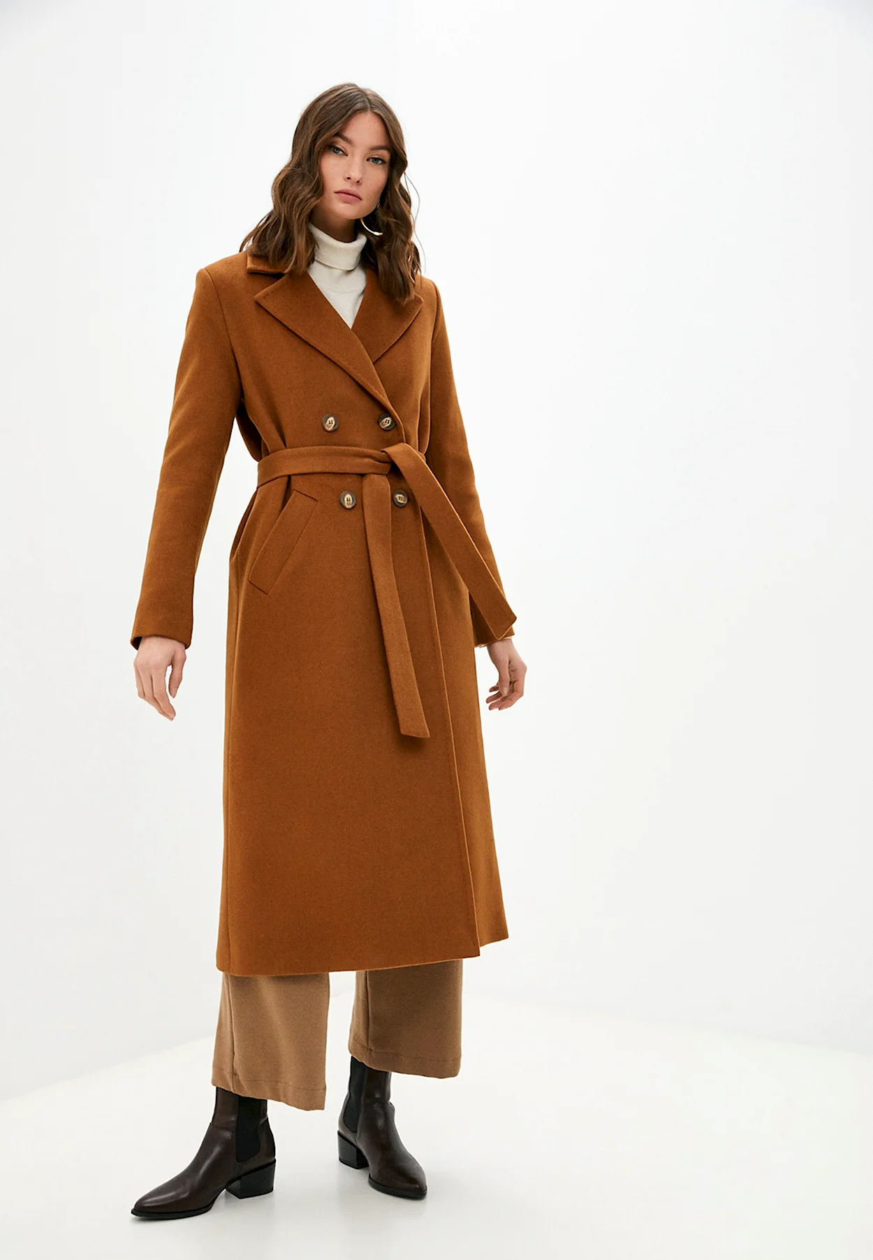 Пальто коричневое Zara 2021