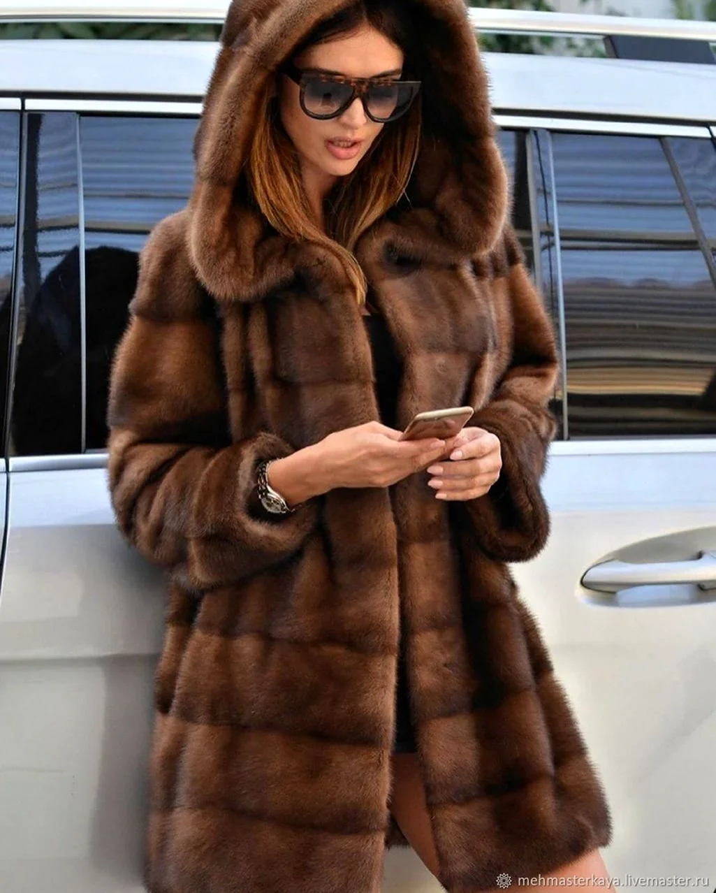 Полушубок Saga furs Royal Mink. Шуба норковая сага Фурс. Royal Saga Mink шуба норковая. Saga furs норковая шуба коричневая.