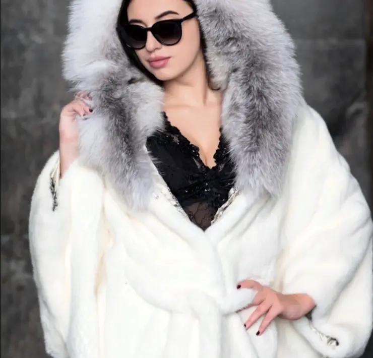 Шуба Unreal fur Coat белая
