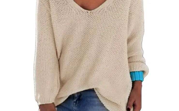 Свободный свитер женский