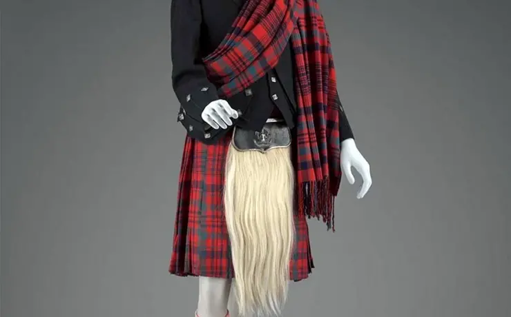 Тартан National Scottish Costume