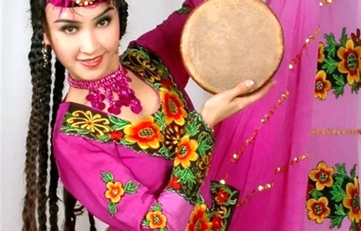 Уйгуры национальный костюм