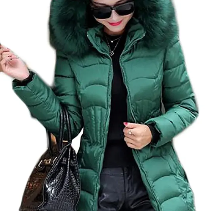 Зеленая зимняя куртка женская