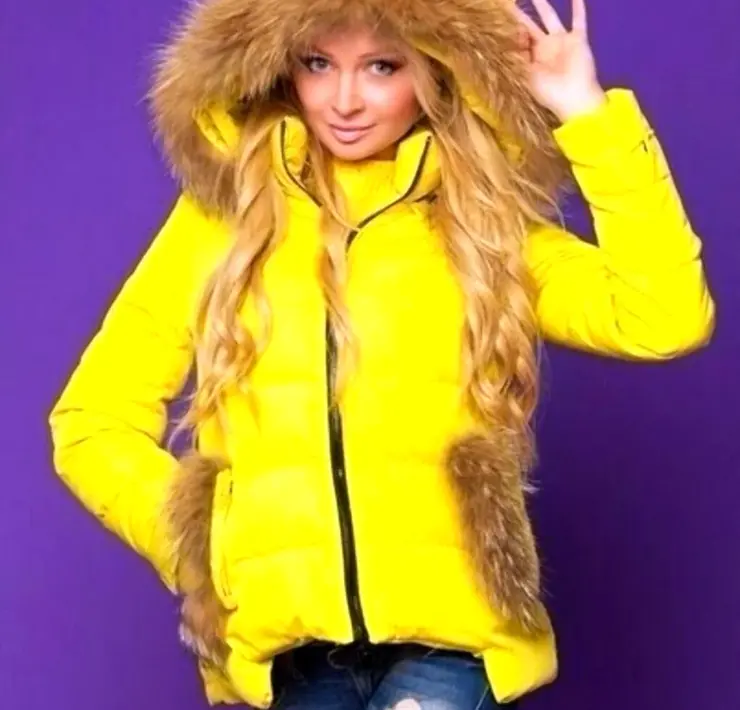 Желтая зимняя куртка женская