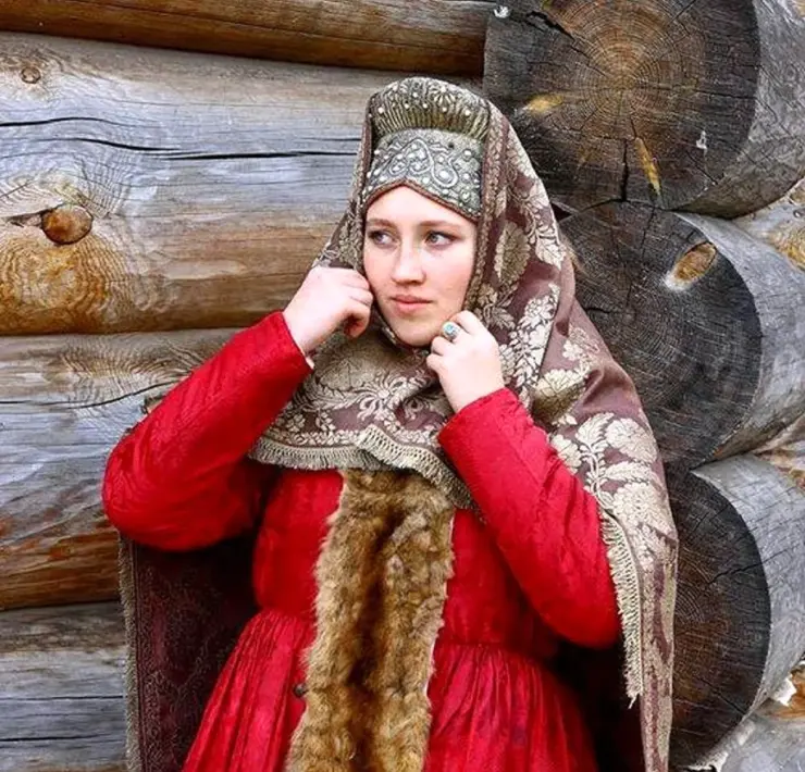 Зимняя Древнерусская одежда женская