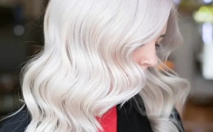 Цвет волос 2021 платиновый блонд