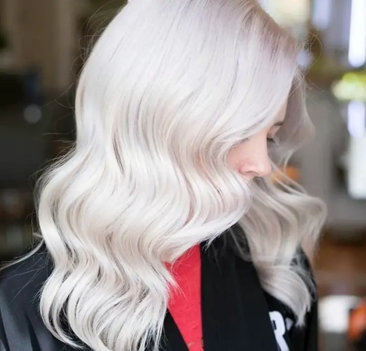 Цвет волос 2021 платиновый блонд